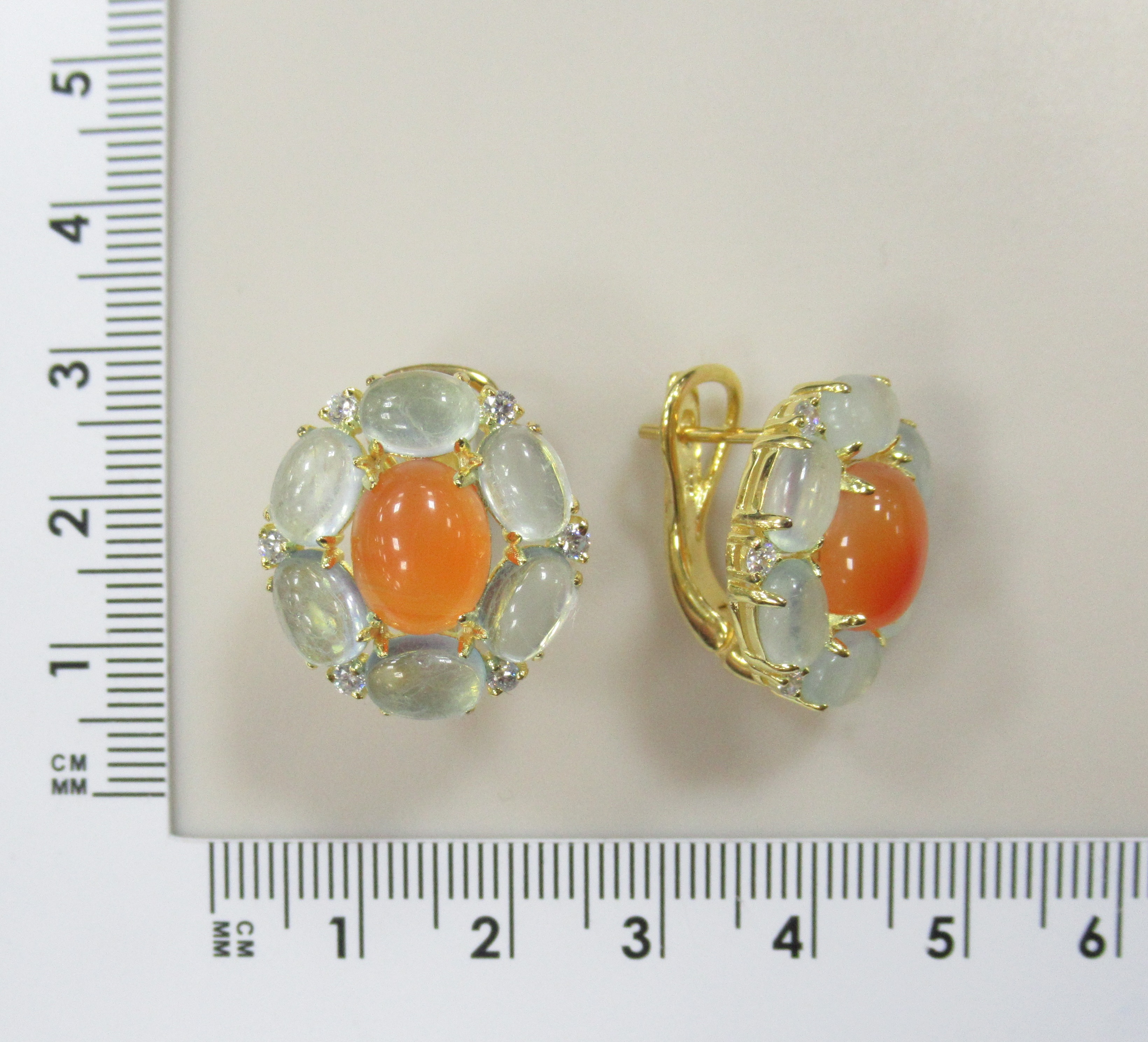 Серебряные серьги с аквамаринами и халцедонами